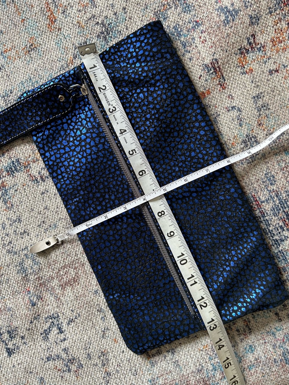 Vittoria Napoli Blue Metallic Zip Wristlet Clutch Lined Pockets Silver Hardware - Picture 2 of 10